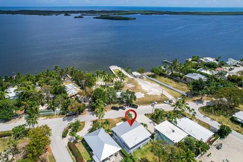 60 Shoreland Dr, Key Largo, FL 33037