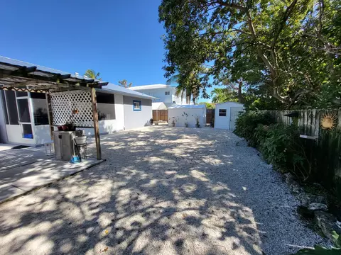 4 Atlantic Ave, Key Largo, FL 33037 photo 2