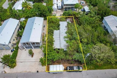 31119 Avenue I, Big Pine Key, FL 33043