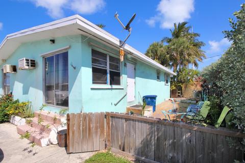 16 Clara Blvd #KEY colony, Key Colony Beach, FL 33051 photo 2