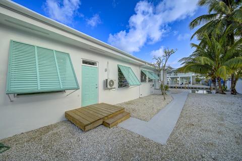 355 Vaca Rd, Key Largo, FL 33037 photo 4