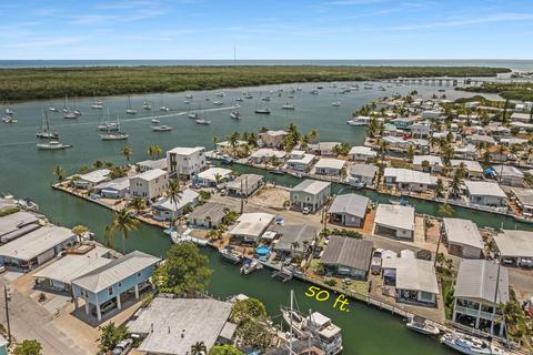 946 27th, Marathon, FL 33050 photo 2