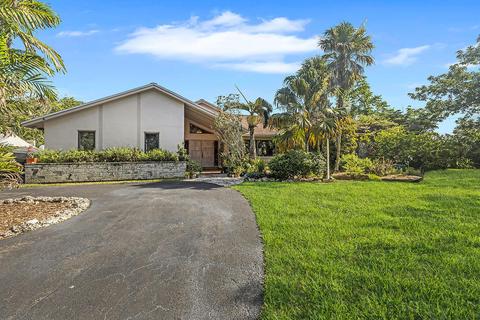 19505 SW 264th St, Homestead, FL 33031