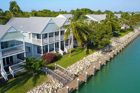 7047 Harbor Village Dr #AND DOCK 30, Duck Key, FL 33050