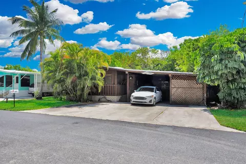 909 S Ruby Dr, Key Largo, FL 33037 photo 2