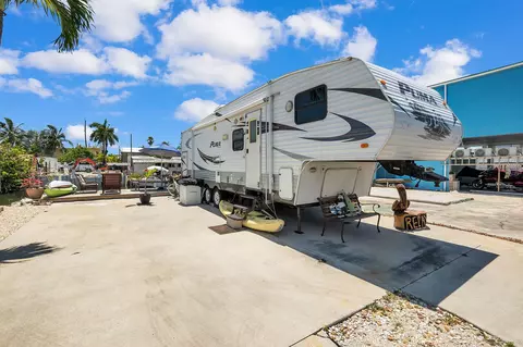 6099 Overseas Hwy #57W, Marathon, FL 33050