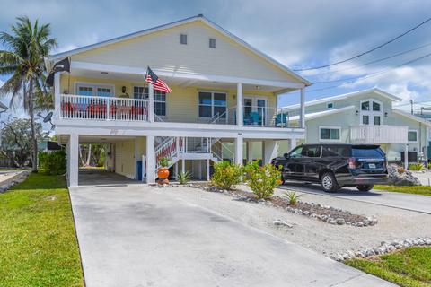 370 E Ocean Dr, Key Colony, FL 33051