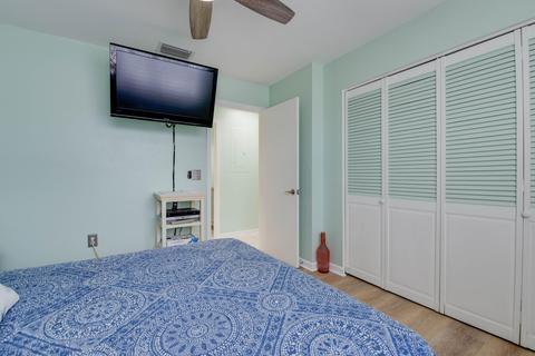 370 E Ocean Dr, Key Colony, FL 33051 photo 13