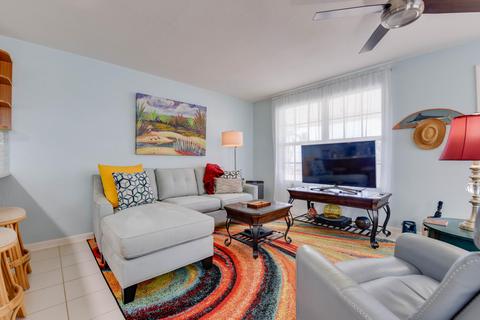 370 E Ocean Dr, Key Colony, FL 33051 photo 6