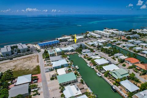 370 E Ocean Dr, Key Colony, FL 33051 photo 23