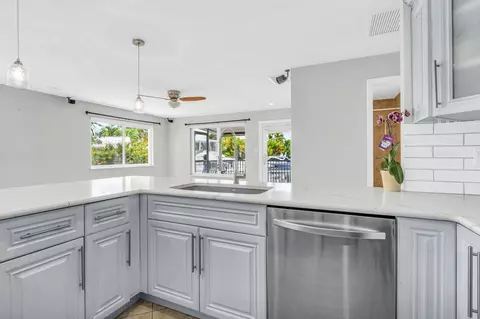 849 Ellen Dr, Key Largo, FL 33037 photo 20
