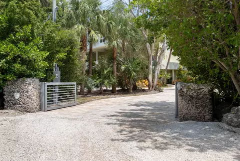 80980 Overseas Hwy, Islamorada, FL 33036
