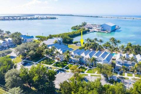 5091 Sunset Village Dr, Duck Key, FL 33050