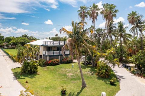 152 Sugarloaf Dr, Sugarloaf Key, FL 33042