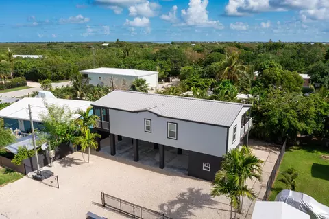 28129 Dorothy Ave, Little Torch Key, FL 33042