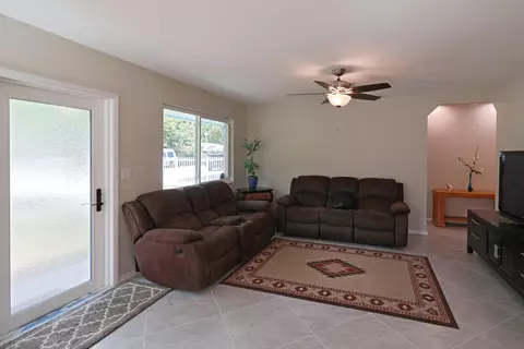 32 Transylvania Ave, Key Largo, FL 33037 photo 4