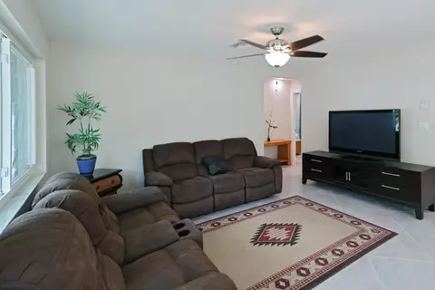 32 Transylvania Ave, Key Largo, FL 33037 photo 3