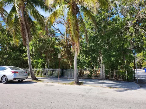 725 South St, Key West, FL 33040