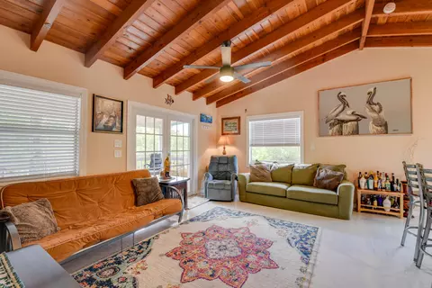 31042 Hibiscus Dr, Big Pine Key, FL 33043