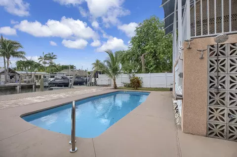 2137 Yellowtail Dr, Marathon, FL 33050 photo 14