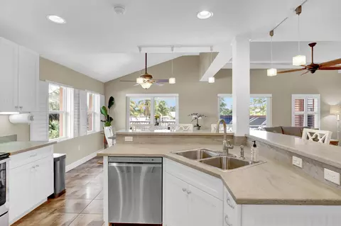 2137 Yellowtail Dr, Marathon, FL 33050 photo 26