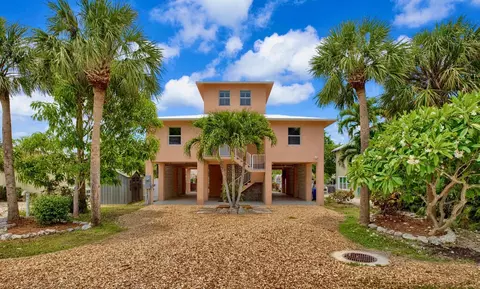 2137 Yellowtail Dr, Marathon, FL 33050