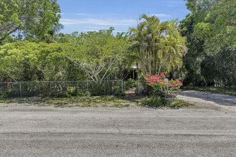 908 Estall St, Key Largo, FL 33037