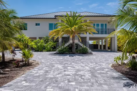 108 Sunrise Dr, Marathon, FL 33050