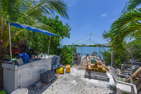 62 Coco Plum Dr, Marathon, FL 33050 photo 2