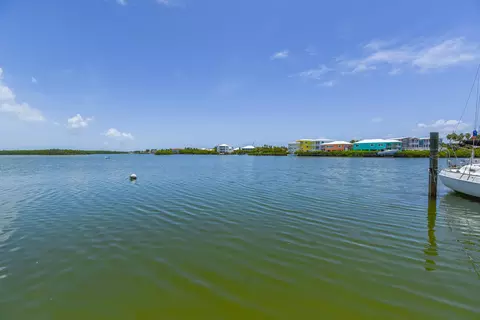 62 Coco Plum Dr, Marathon, FL 33050 photo 4