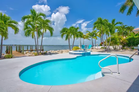 10 E Ocean Dr, Marathon, FL 33050 photo 5