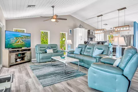 10 E Ocean Dr, Marathon, FL 33050 photo 15
