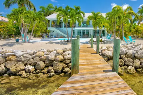 10 E Ocean Dr, Marathon, FL 33050