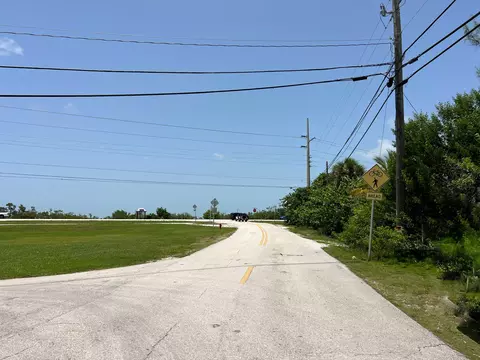 E Circle Dr., Saddle Bunch, FL 33040 photo 4