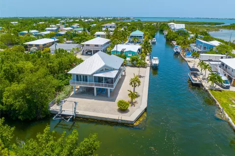 29015 Cedar Dr, Big Pine Key, FL 33043 photo 2