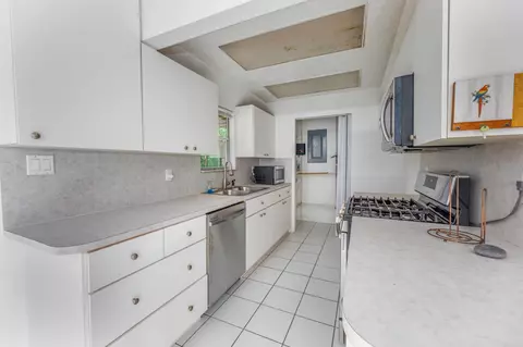 75 Palmetto Ave, Big Pine Key, FL 33043 photo 4