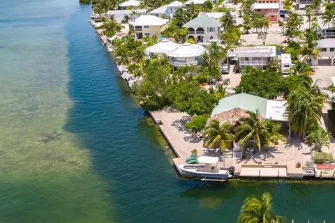 View/Area - 29410 Ranger Ave, Big Pine Key, FL 33043 photo 13 of 18