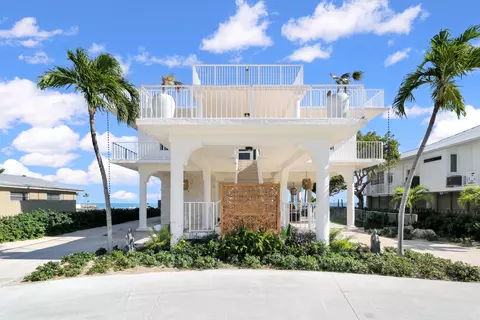 111 Oleander Cir, Key Largo, FL 33037 photo 3