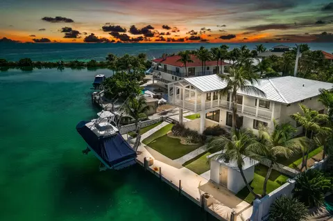 308 Coco Plum St, Duck Key, FL 33050
