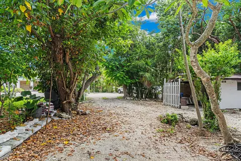 450 52nd, Marathon, FL 33050 photo 26