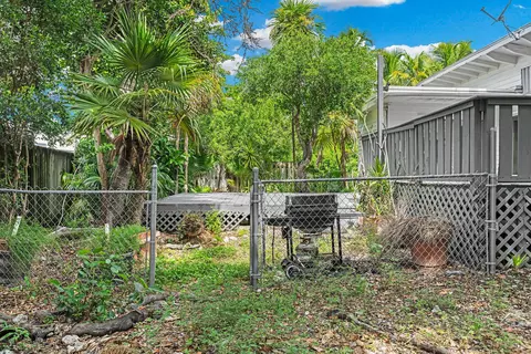 450 52nd, Marathon, FL 33050 photo 25