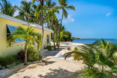 207 E 209 E Carroll St, Islamorada, FL 33036 photo 95