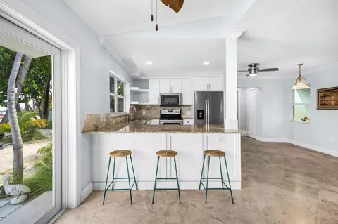 207 E 209 E Carroll St, Islamorada, FL 33036 photo 77