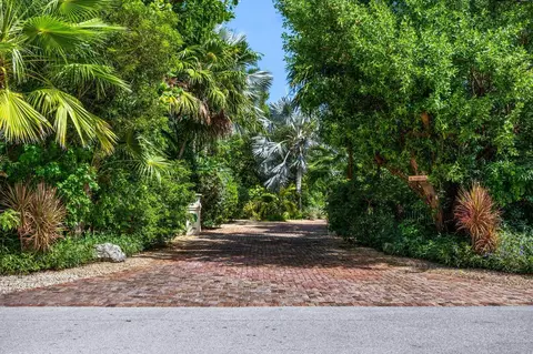 207 E 209 E Carroll St, Islamorada, FL 33036 photo 6