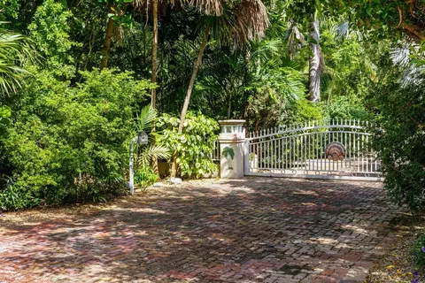 207 E 209 E Carroll St, Islamorada, FL 33036 photo 4