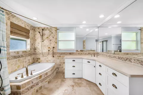 207 E 209 E Carroll St, Islamorada, FL 33036 photo 86