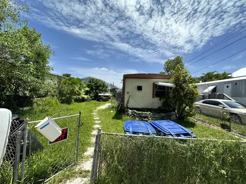 10 7th Ave # A, Stock Island, FL 33040