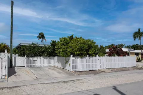 1704 Bahama Dr, Key West, FL 33040