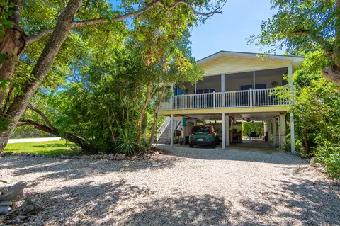 302 Lemon Ave, Marathon, FL 33050
