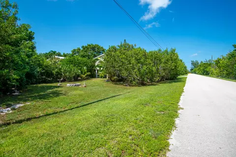 302 Lemon Ave, Marathon, FL 33050 photo 36